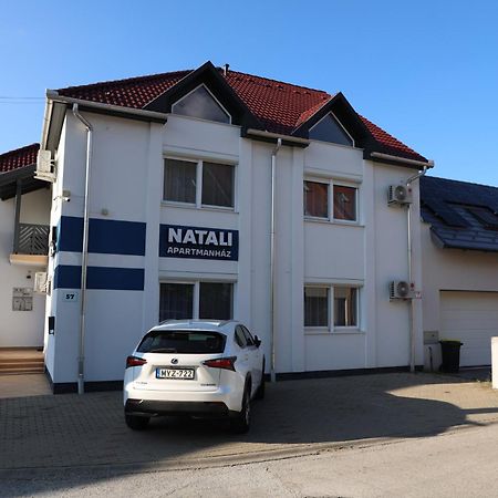Natali Apartmanhaz Eger Buitenkant foto